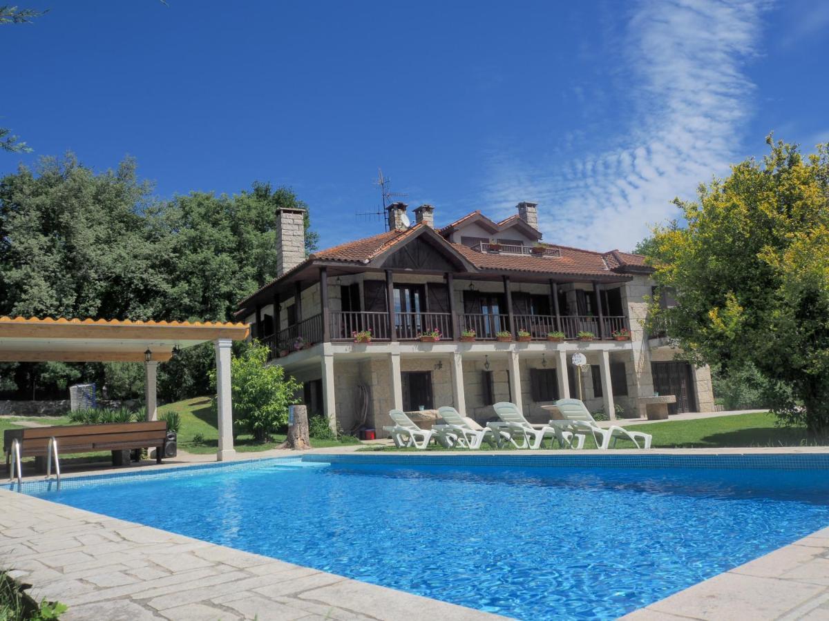 Espectacular Casa Con Piscina En Allariz Bagian luar foto