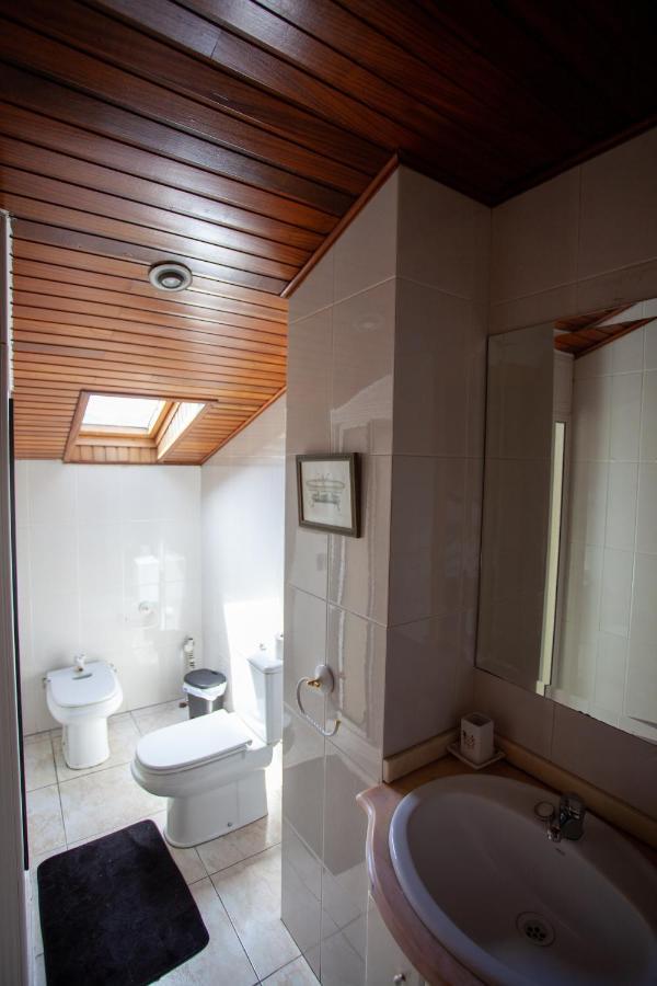 Espectacular Casa Con Piscina En Allariz Bagian luar foto