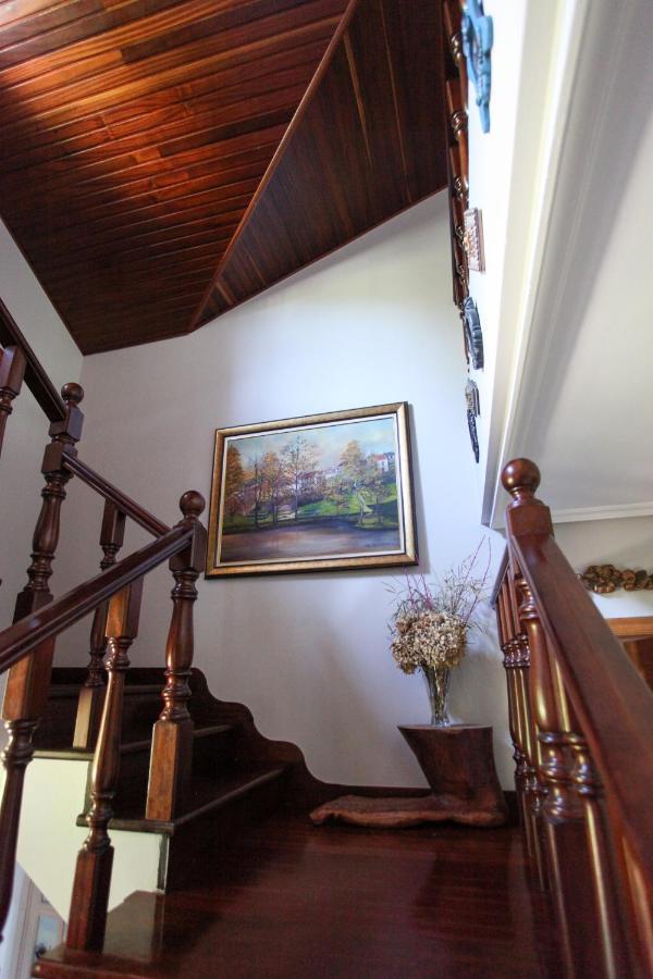 Espectacular Casa Con Piscina En Allariz Bagian luar foto