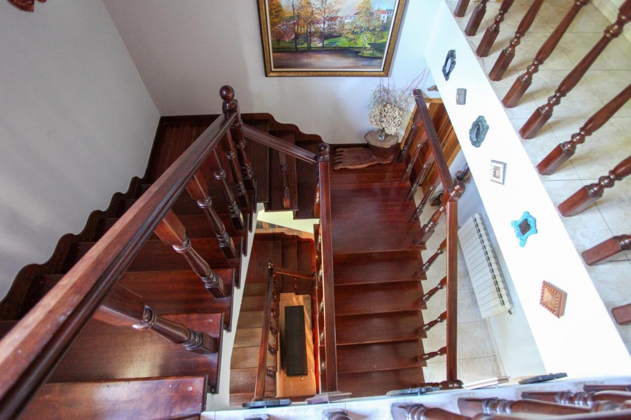 Espectacular Casa Con Piscina En Allariz Bagian luar foto